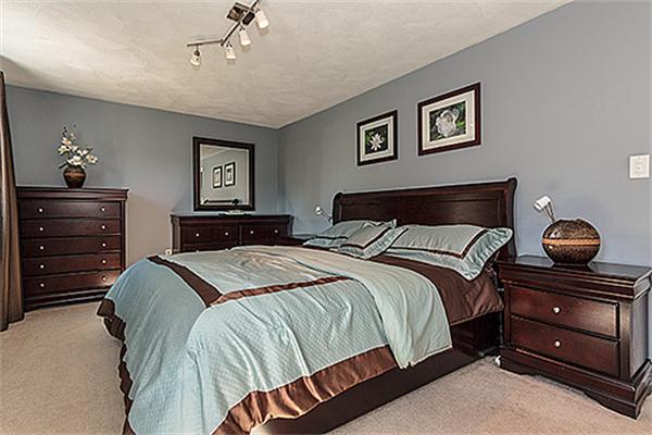 111 Richardson Road Chelmsford, MA 01863 - Photo 8 of 30 Gallery Image 8