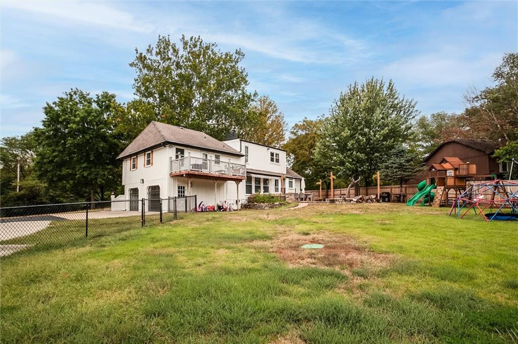 23210 Old Cyclone School Road Lee's Summit, MO 64064 - Photo 23 of 40