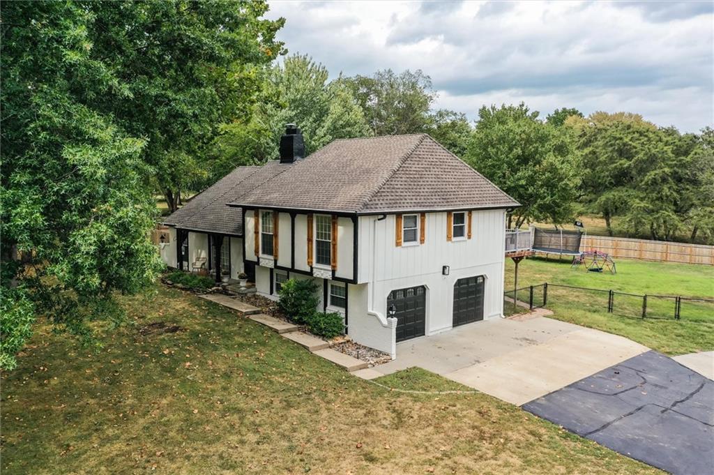 23210 Old Cyclone School Road Lee's Summit, MO 64064 - Photo 34 of 40