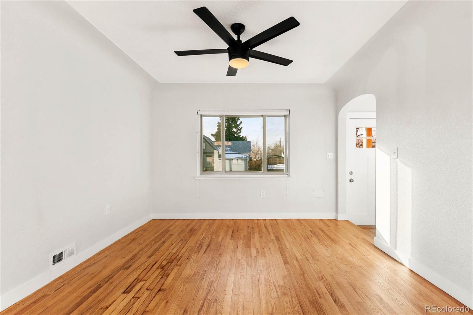 322 Raleigh Street Denver, CO 80219 - Photo 8 of 39 Gallery Image 8