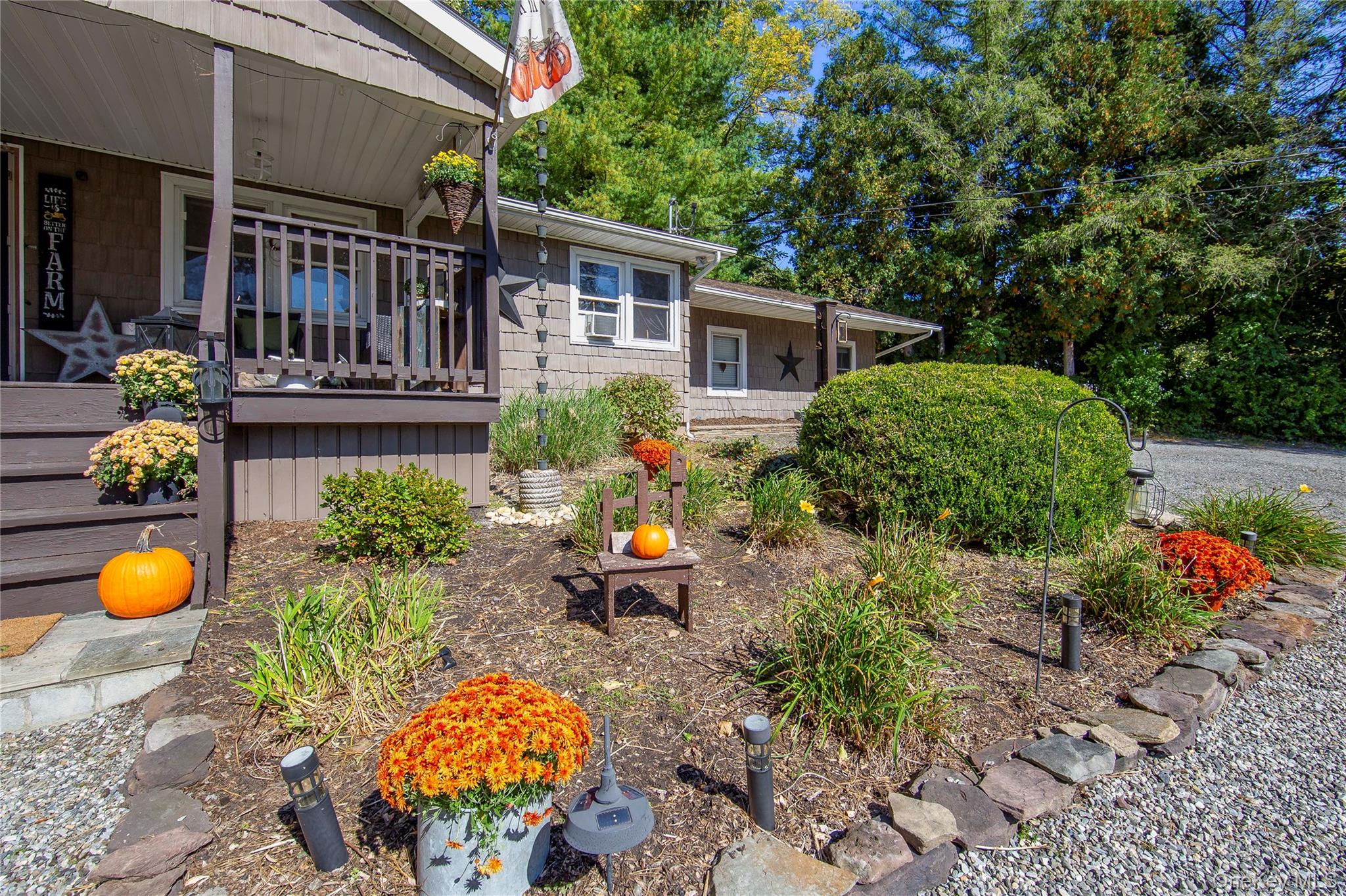 39 Birch Hill Road Patterson, NY 12563 - Photo 36 of 44 Front garden area.