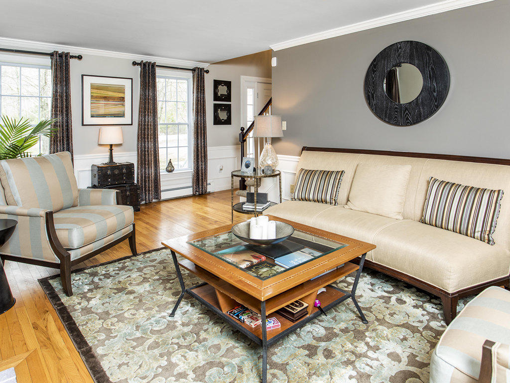 5 Stone Road Kennebunkport, ME 04046 - Photo 5 of 38 Living Room
