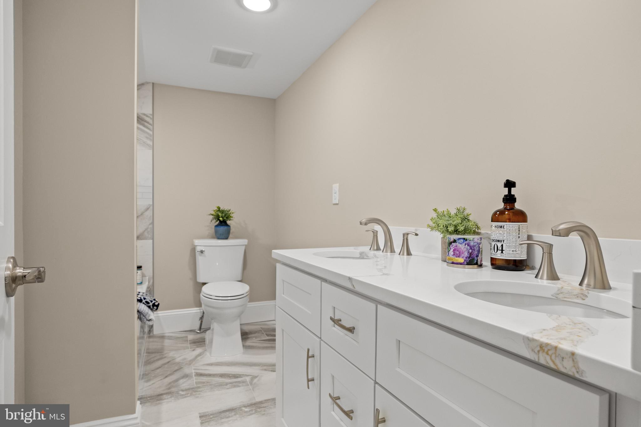 427 Garden Street Mount Holly, NJ 08060 - Photo 38 of 56 Full Bathroom #3