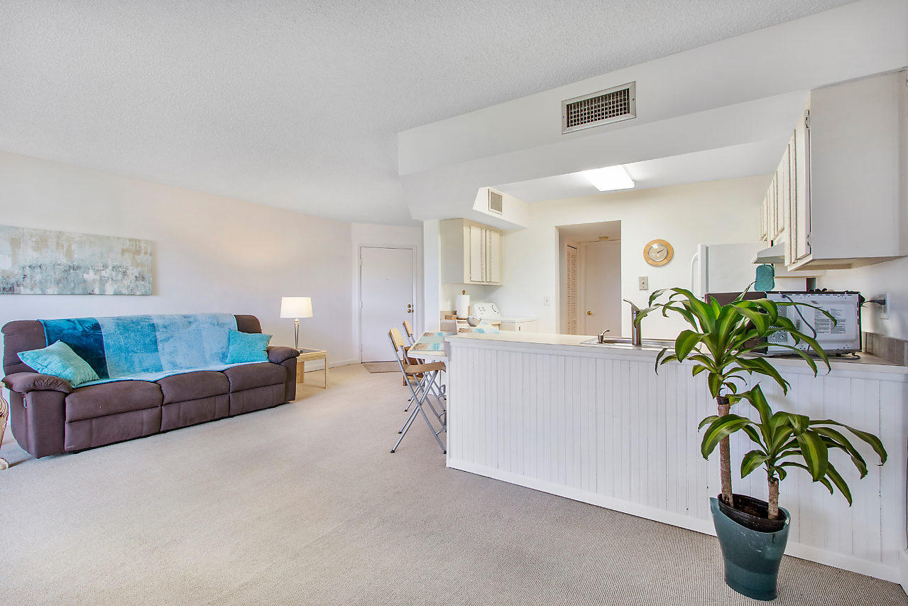 1605 Highway 1, Unit V4206 Jupiter, FL 33477 - Photo 4 of 22 029-1605SUSHwy1-Jupiter-FL-small