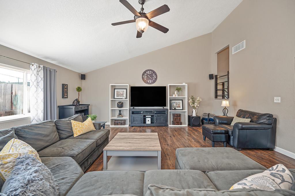 1981 Sweet Valley Road El Dorado Hills, CA 95762 - Photo 33 of 96