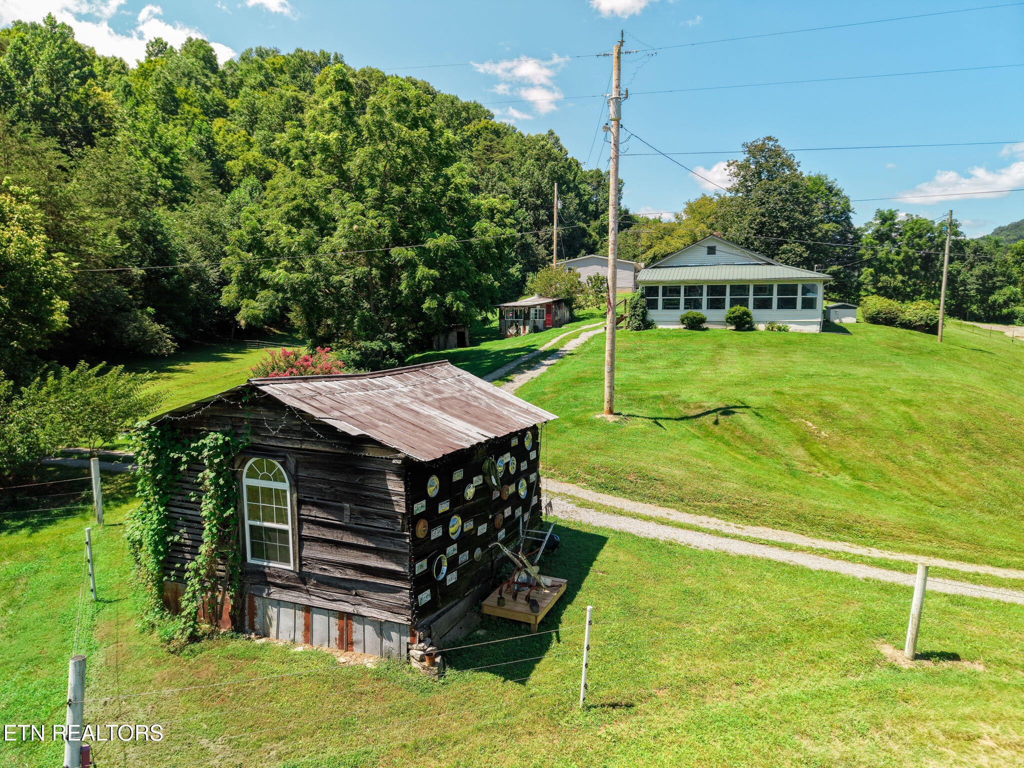 3000 Upper Caney Valley Road Tazewell, TN 37879 - Photo 13 of 50 Gallery Image 13