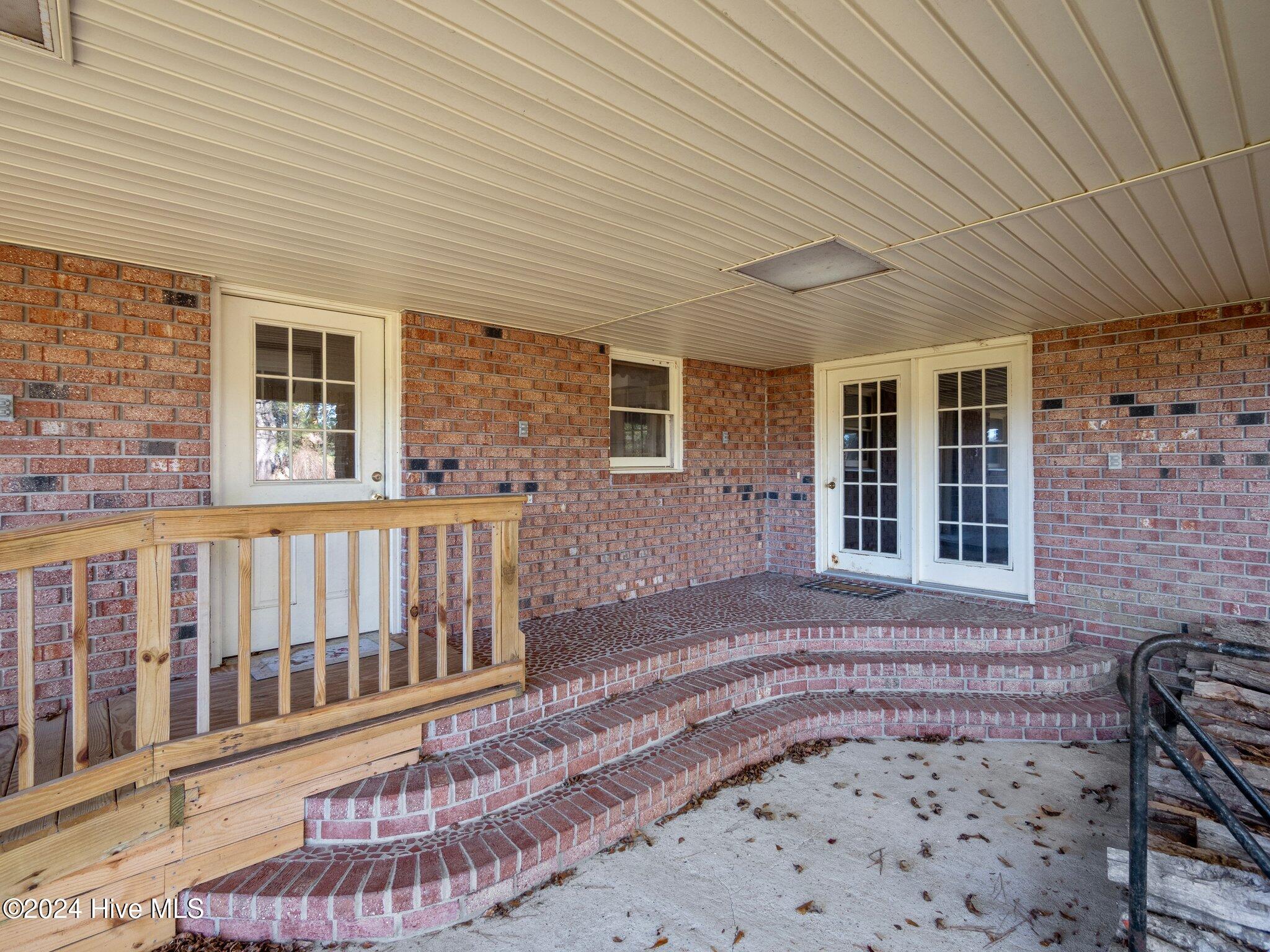 148 Scott-Jenkins Road Jacksonville, NC 28540 - Photo 40 of 58 Covered back porch with ramp