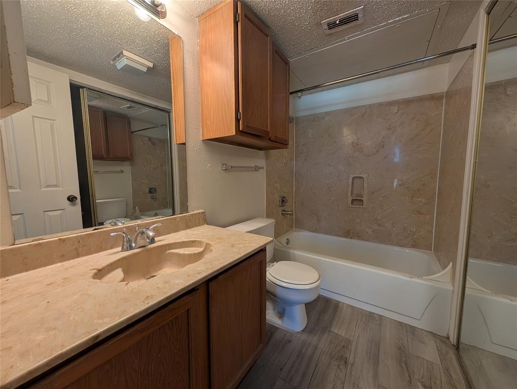 6108 Abrams Road, Unit 423 Dallas, TX 75231 - Photo 10 of 11