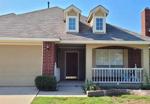 $2,690 | 6402 Lake View Lane, Sachse, TX 75048