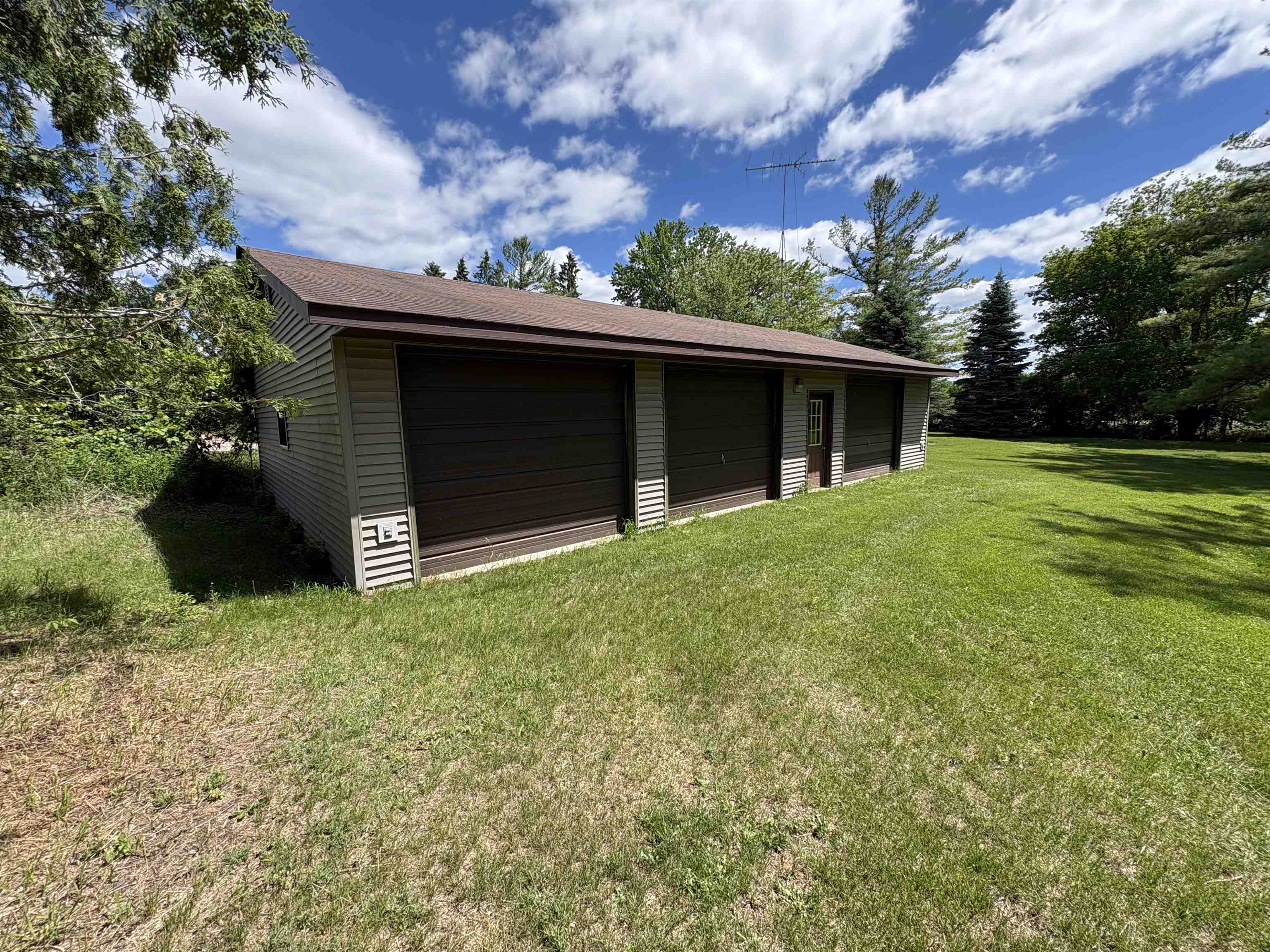 5423 County Road P Gillett, WI 54124 - Photo 54 of 58