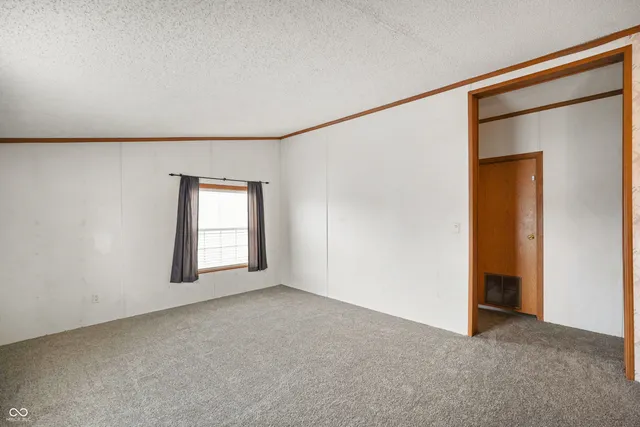 $184,900 | 4697 West Ridge Drive, Columbus, IN 47203