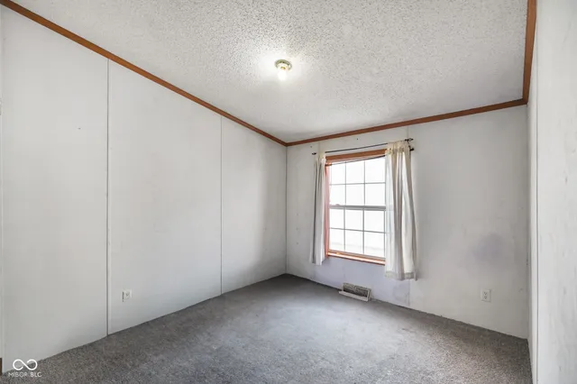 $184,900 | 4697 West Ridge Drive, Columbus, IN 47203