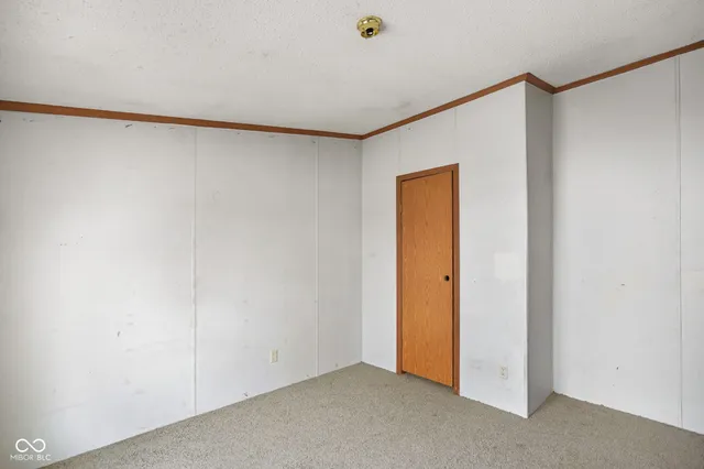 $184,900 | 4697 West Ridge Drive, Columbus, IN 47203