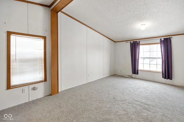 $184,900 | 4697 West Ridge Drive, Columbus, IN 47203