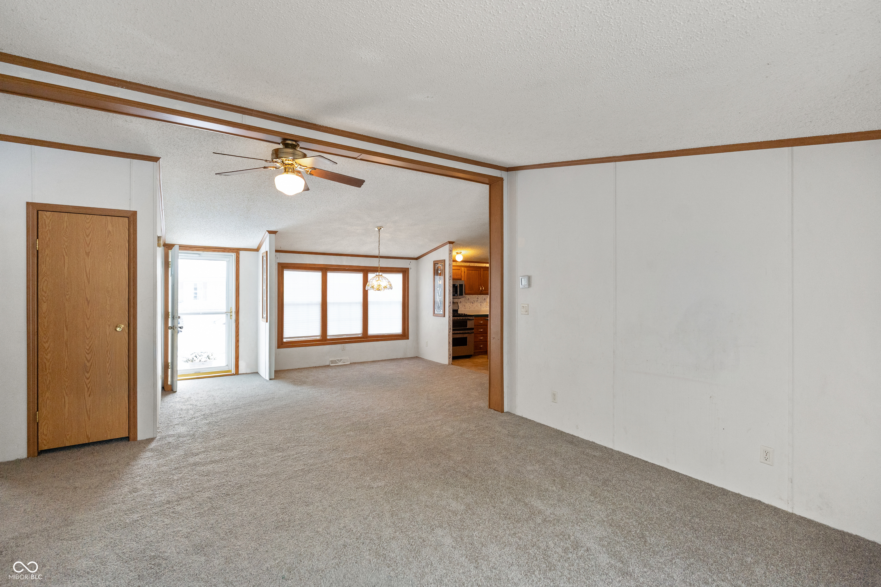 4697 West Ridge Drive Columbus, IN 47203 - Photo 10 of 41