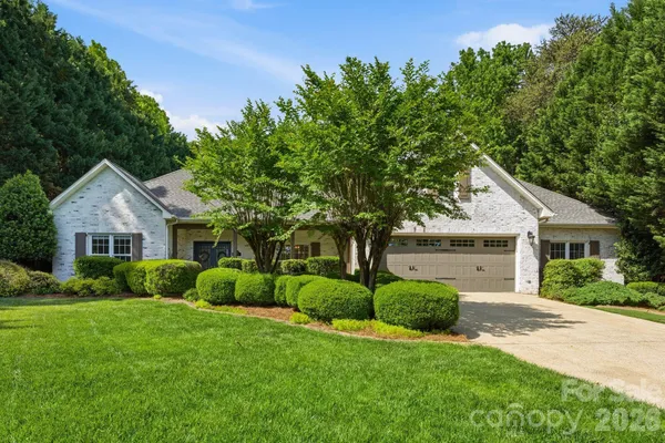 $750,000 | 8247 Camelia Lane, Denver, NC 28037