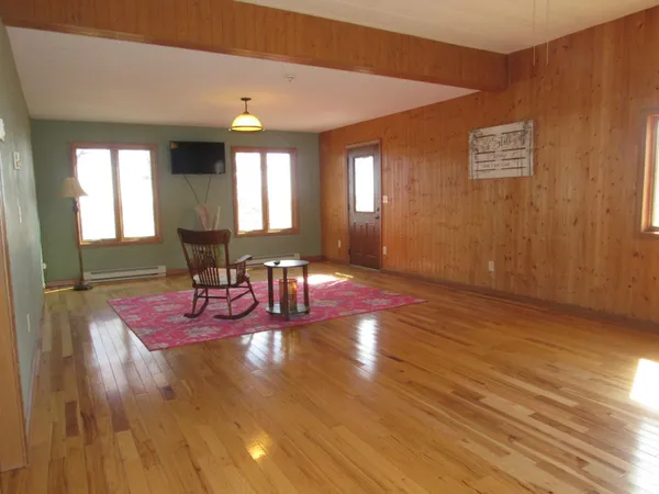 $398,000 | 10753 Knauf Avenue, Iona, MN 56141