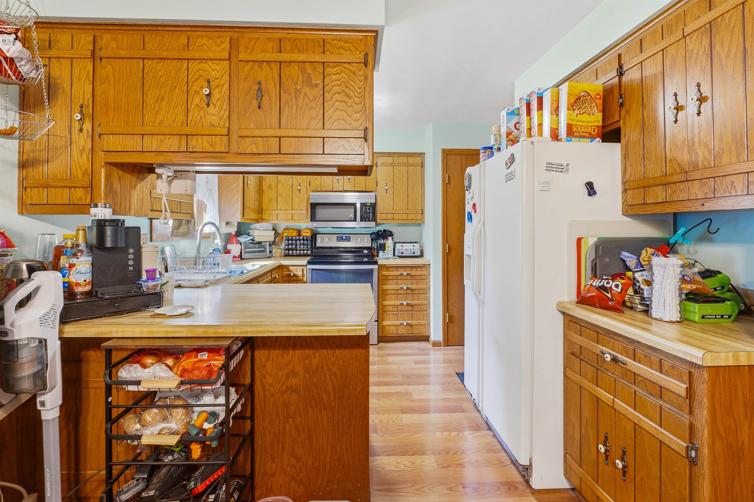 2149 North Connies Court Appleton, WI 54914 - Photo 8 of 23