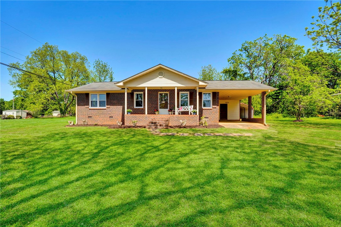 207 Rhoe Circle Anderson, SC 29621 - Photo 1 of 19 Gallery Image 1