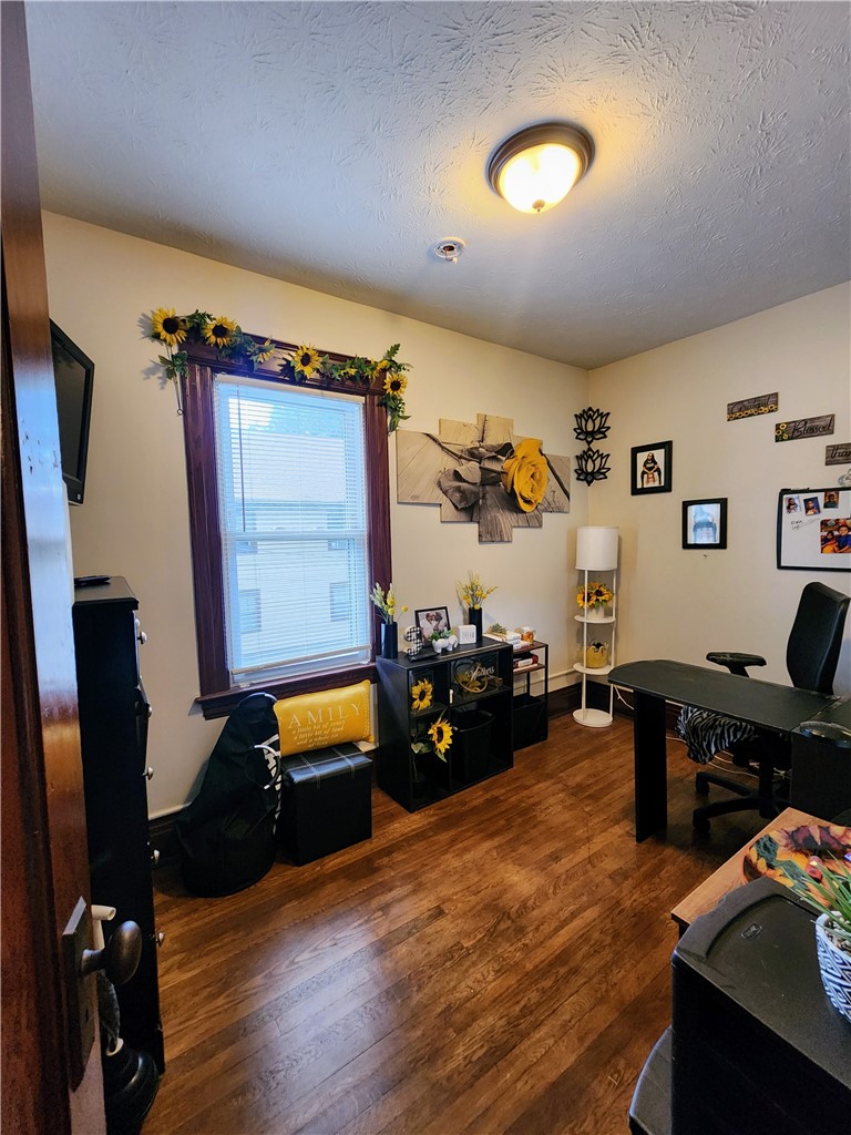 674 Parsells Avenue Rochester, NY 14609 - Photo 16 of 19