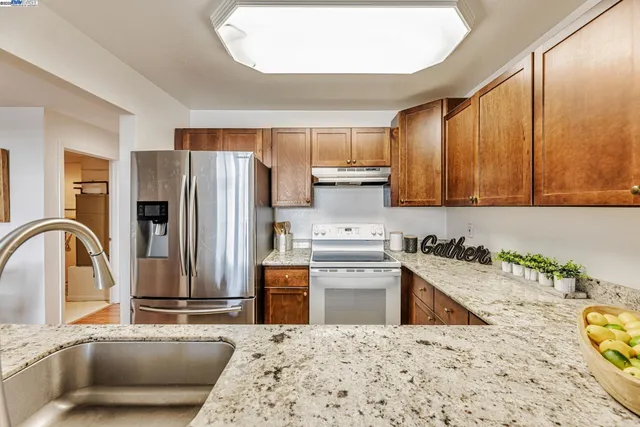 $620,000 | 535 Pierce Street, Unit 1307, Albany, CA 94706