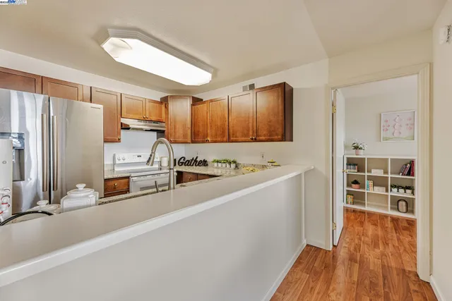 $620,000 | 535 Pierce Street, Unit 1307, Albany, CA 94706
