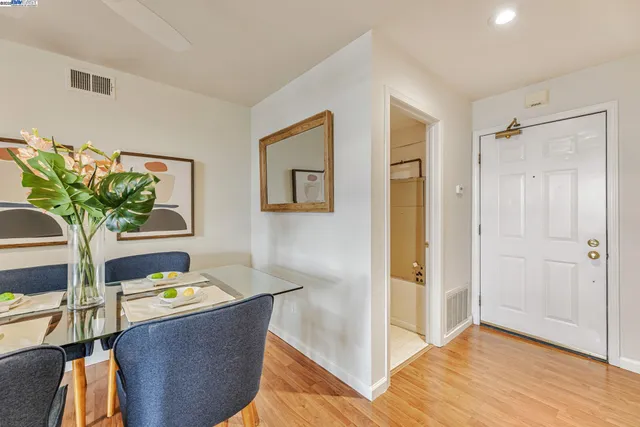 $620,000 | 535 Pierce Street, Unit 1307, Albany, CA 94706