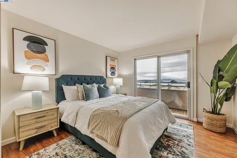 $620,000 | 535 Pierce Street, Unit 1307, Albany, CA 94706