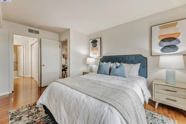 $620,000 | 535 Pierce Street, Unit 1307, Albany, CA 94706