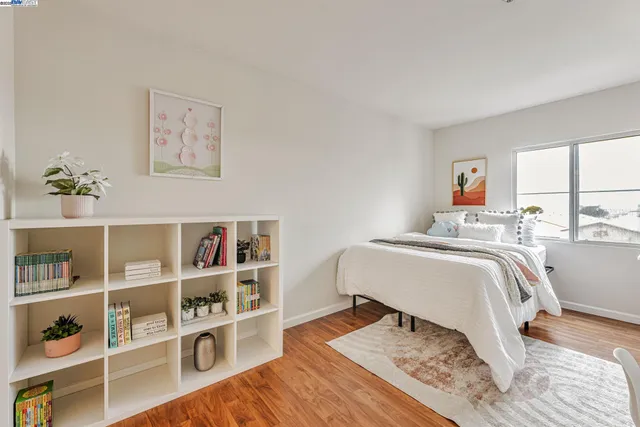 $620,000 | 535 Pierce Street, Unit 1307, Albany, CA 94706