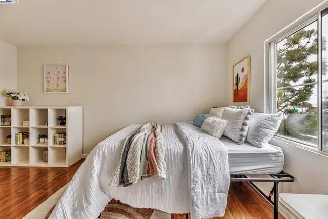 $620,000 | 535 Pierce Street, Unit 1307, Albany, CA 94706