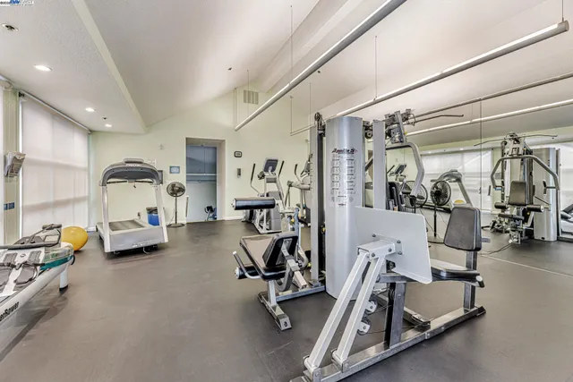 $620,000 | 535 Pierce Street, Unit 1307, Albany, CA 94706