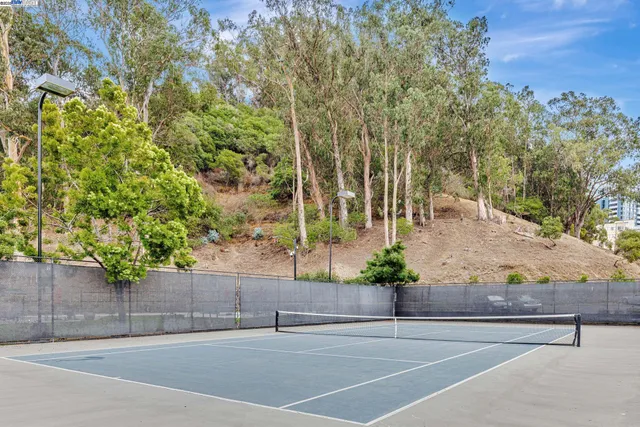 $620,000 | 535 Pierce Street, Unit 1307, Albany, CA 94706