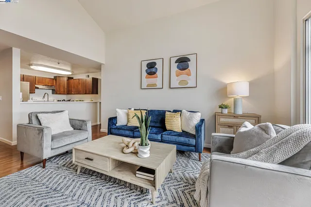 $620,000 | 535 Pierce Street, Unit 1307, Albany, CA 94706