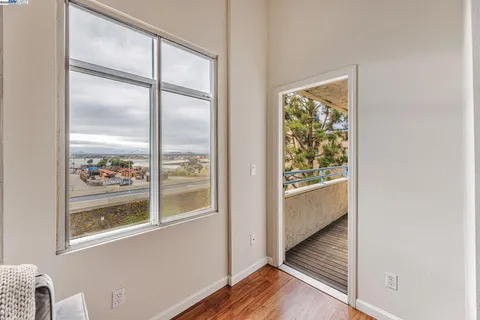 $620,000 | 535 Pierce Street, Unit 1307, Albany, CA 94706