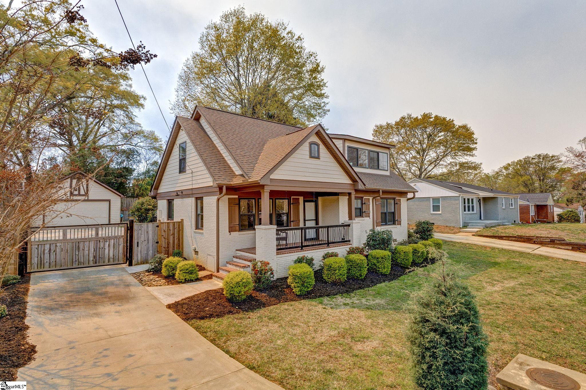 222 Keith Drive Greenville, SC 29607 - Photo 2 of 34 Gallery Image 2