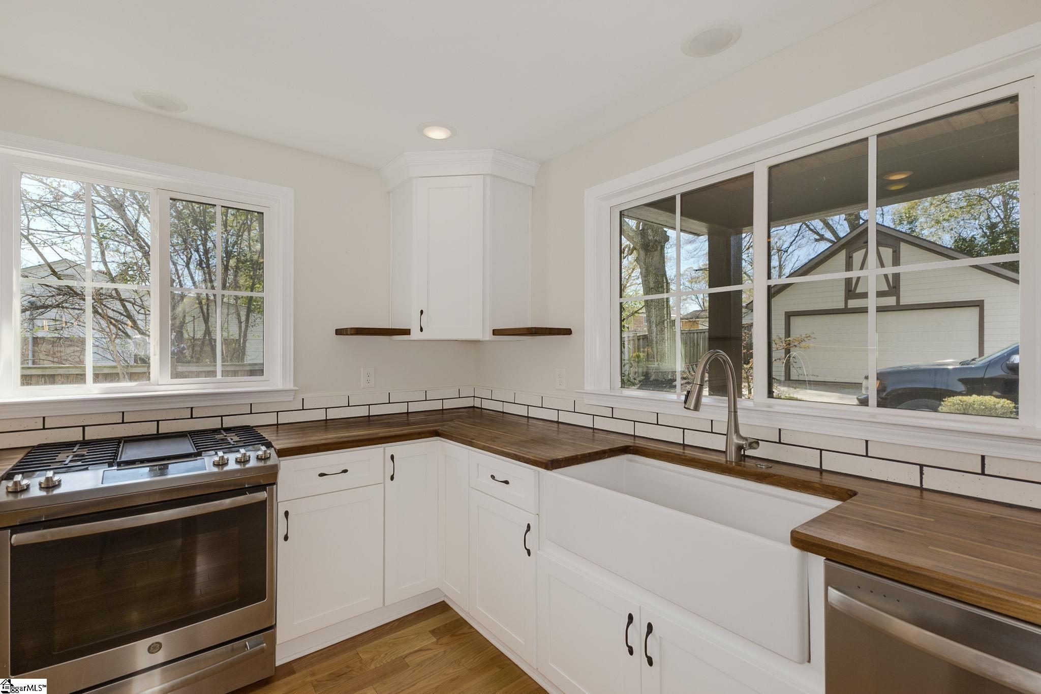 222 Keith Drive Greenville, SC 29607 - Photo 8 of 34 Gallery Image 8