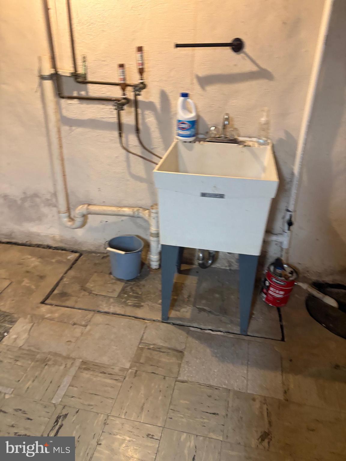 1500 Broadway Bethlehem, PA 18015 - Photo 29 of 43 a bathroom with a sink and a mirror