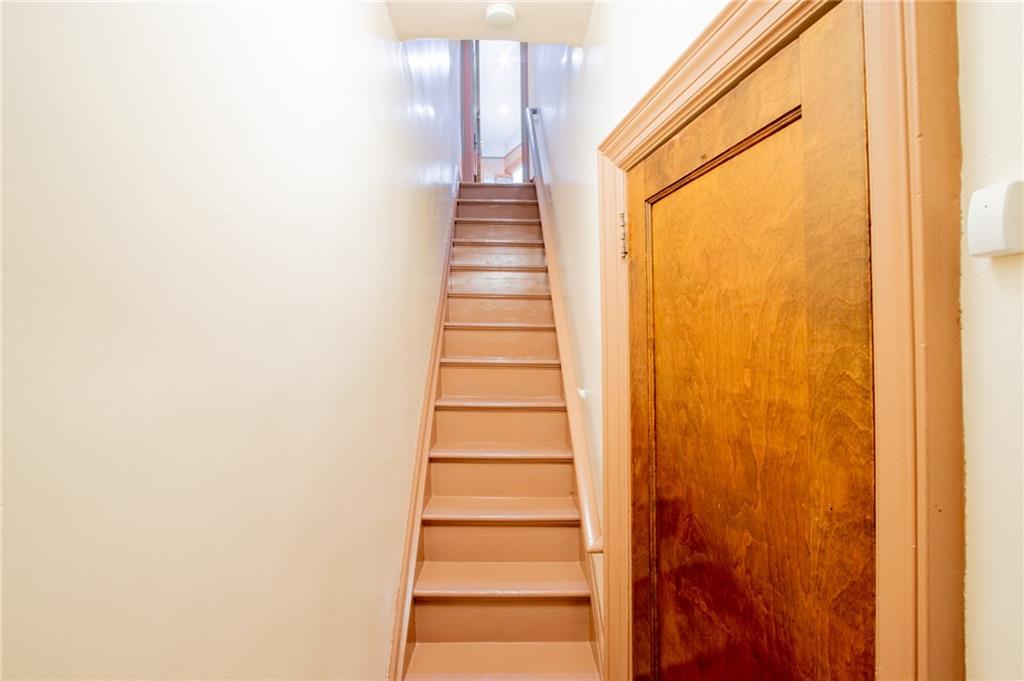 136 Bay Ridge Avenue Brooklyn, NY 11220 - Photo 21 of 48 a view of entryway