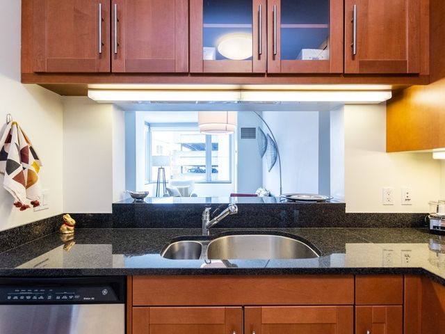 $620,000 | 1 Charles Street South, Unit 407, Boston, MA 02116