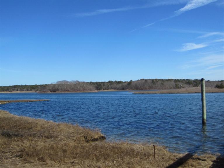 213 Monomoscoy Road Mashpee, MA 02649 - Photo 27 of 33 a view of lake and mountain