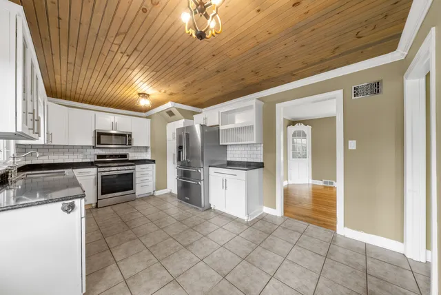 $315,000 | 2802 Cox Mill Road, Hopkinsville, KY 42240