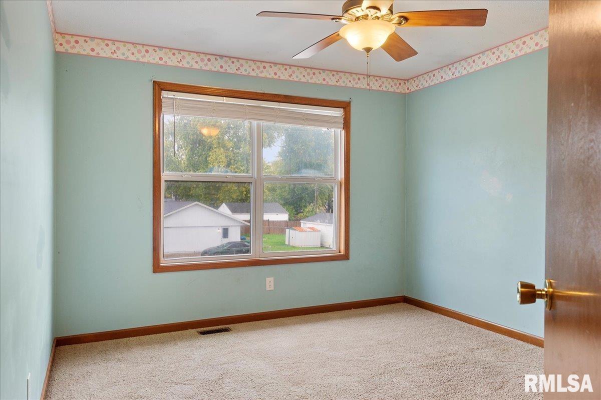 1711 North Albany Street Springfield, IL 62702 - Photo 14 of 36