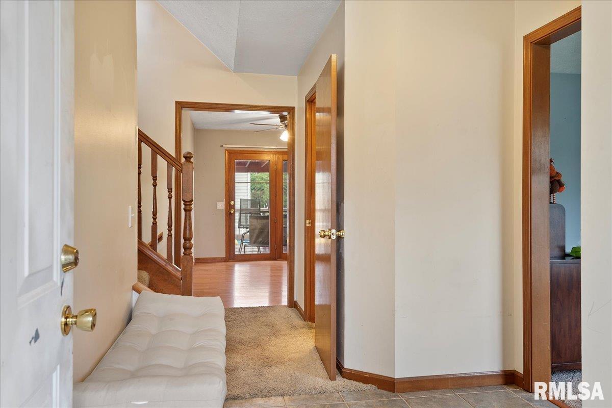 1711 North Albany Street Springfield, IL 62702 - Photo 2 of 36