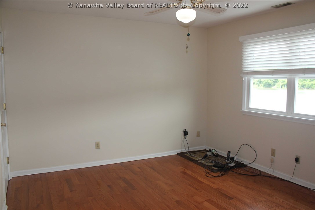 6 Waters Edge Road Winfield, WV 25213 - Photo 9 of 30 Gallery Image 9