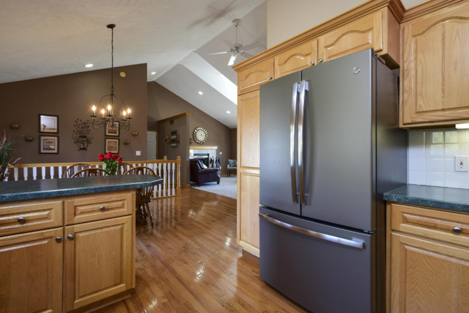 4048 South Rolling Ridge Wayland, MI 49348 - Photo 13 of 32 012-photo-kitchen-8004001