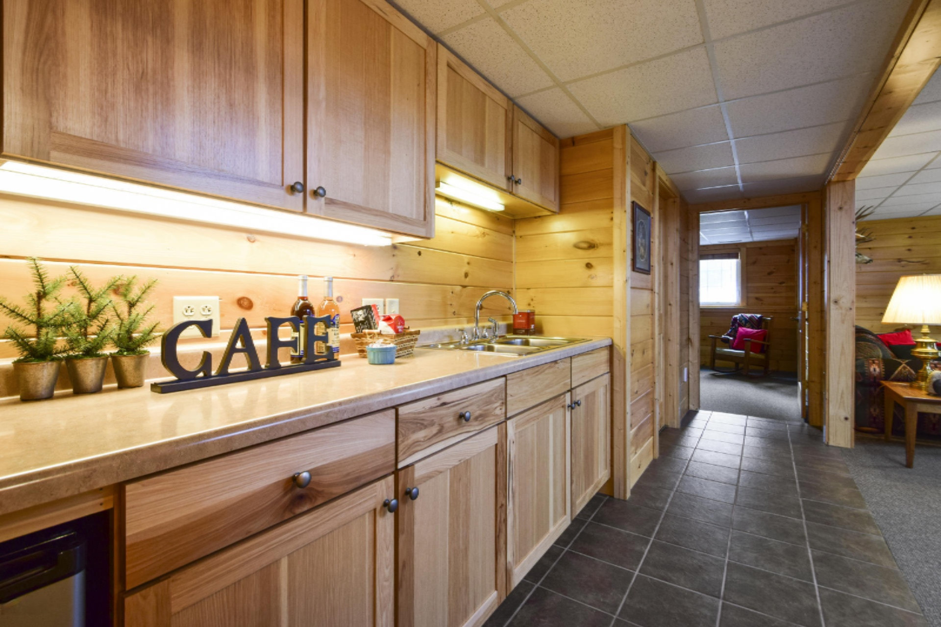 4048 South Rolling Ridge Wayland, MI 49348 - Photo 20 of 32 020-photo-family-room-8004019