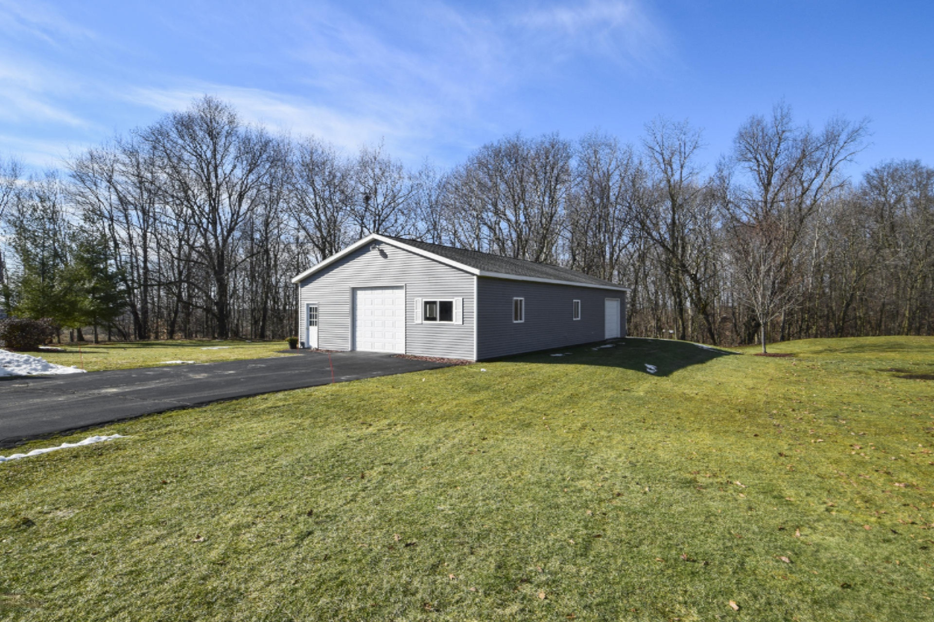 4048 South Rolling Ridge Wayland, MI 49348 - Photo 30 of 32 029-photo-rear-view-8003992