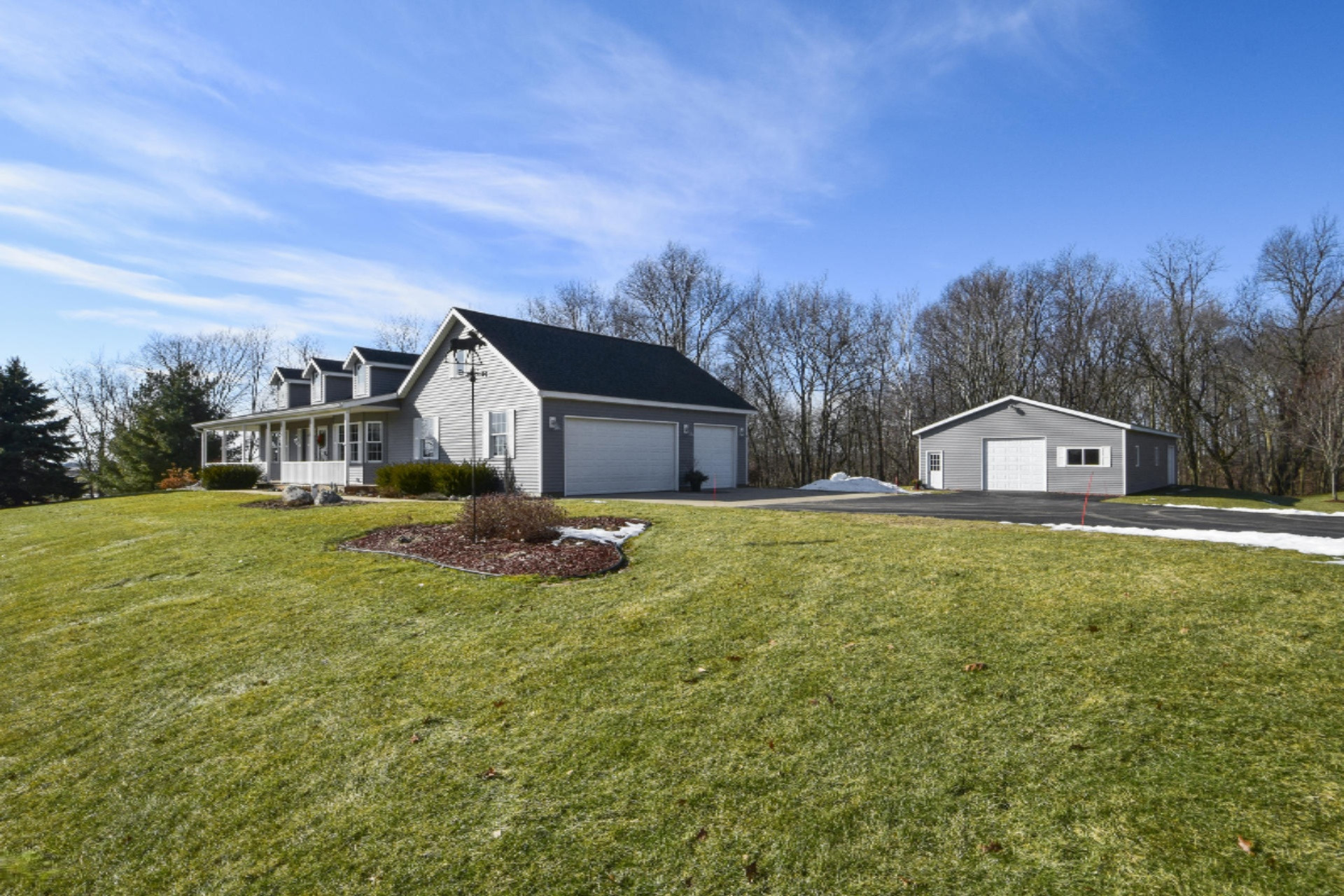 4048 South Rolling Ridge Wayland, MI 49348 - Photo 3 of 32 002-photo-front-view-8003993