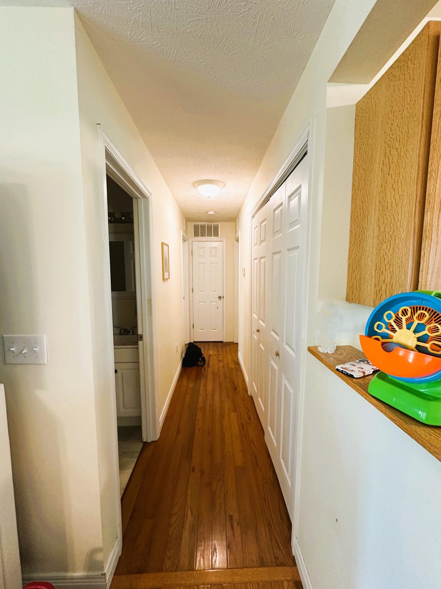 2001 Sharkey Road Morehead, KY 40351 - Photo 6 of 12 Hallway
